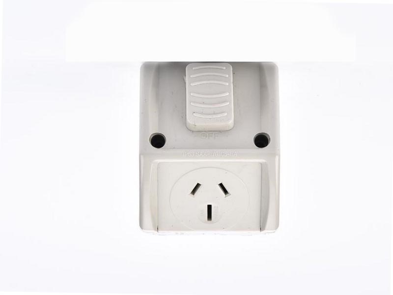 CROWN WEATHERPROOF SINGLE POWERPOINT 15A