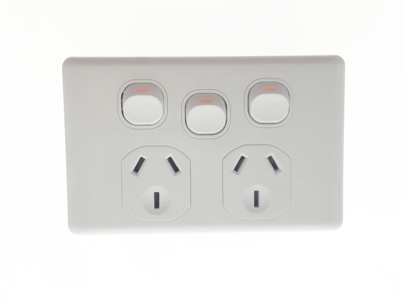 DOUBLE POWERPOINT WITH EXTRA SWITCH